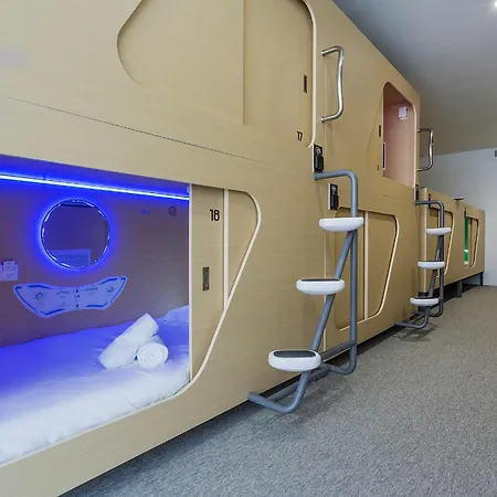 Capsulehotel Urban Cube Sevilla