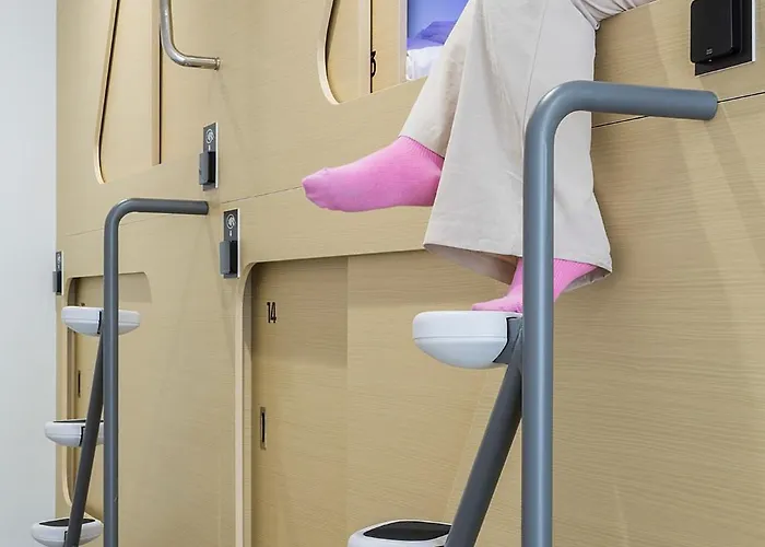 カプセルホテル Urban Cube *