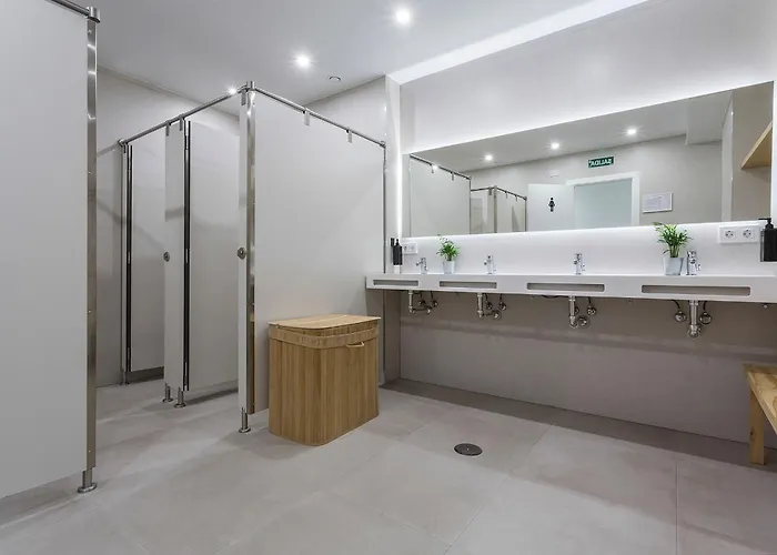 Urban Cube カプセルホテル セビリア