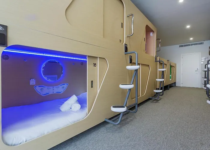 カプセルホテル Urban Cube セビリア