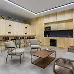 Urban Cube إشبيلية