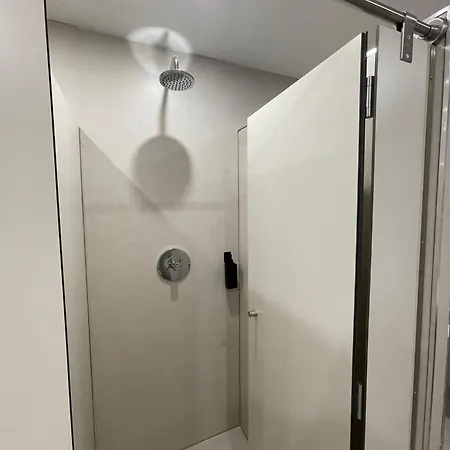 Капсульный отель Urban Cube *